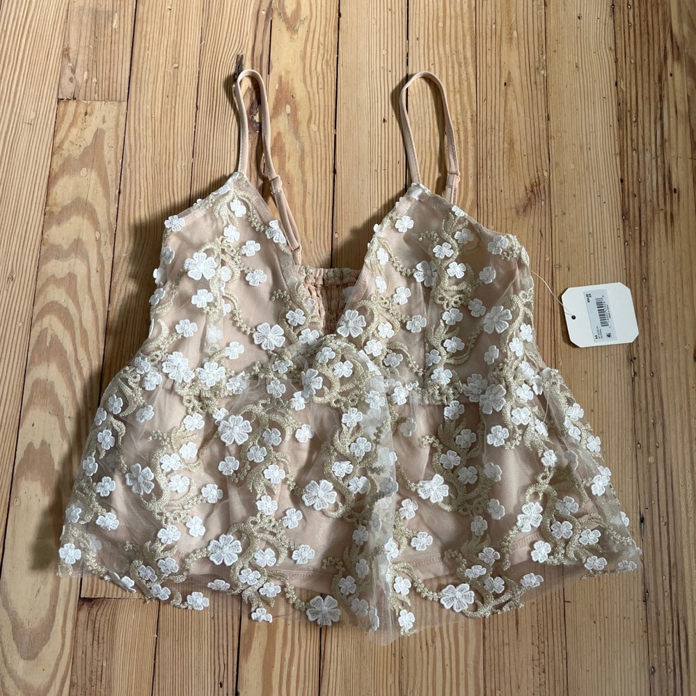 Altar'd State Floral Embroidered Mesh Camisole Top Natural Nude XS NT-40162-24